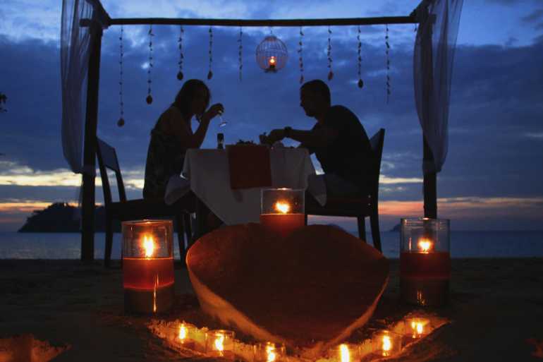 770 Sea View Koh Chang Romantic Beach Dinner