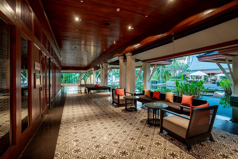 800 Saii Laguna 10. resort interior lobby level